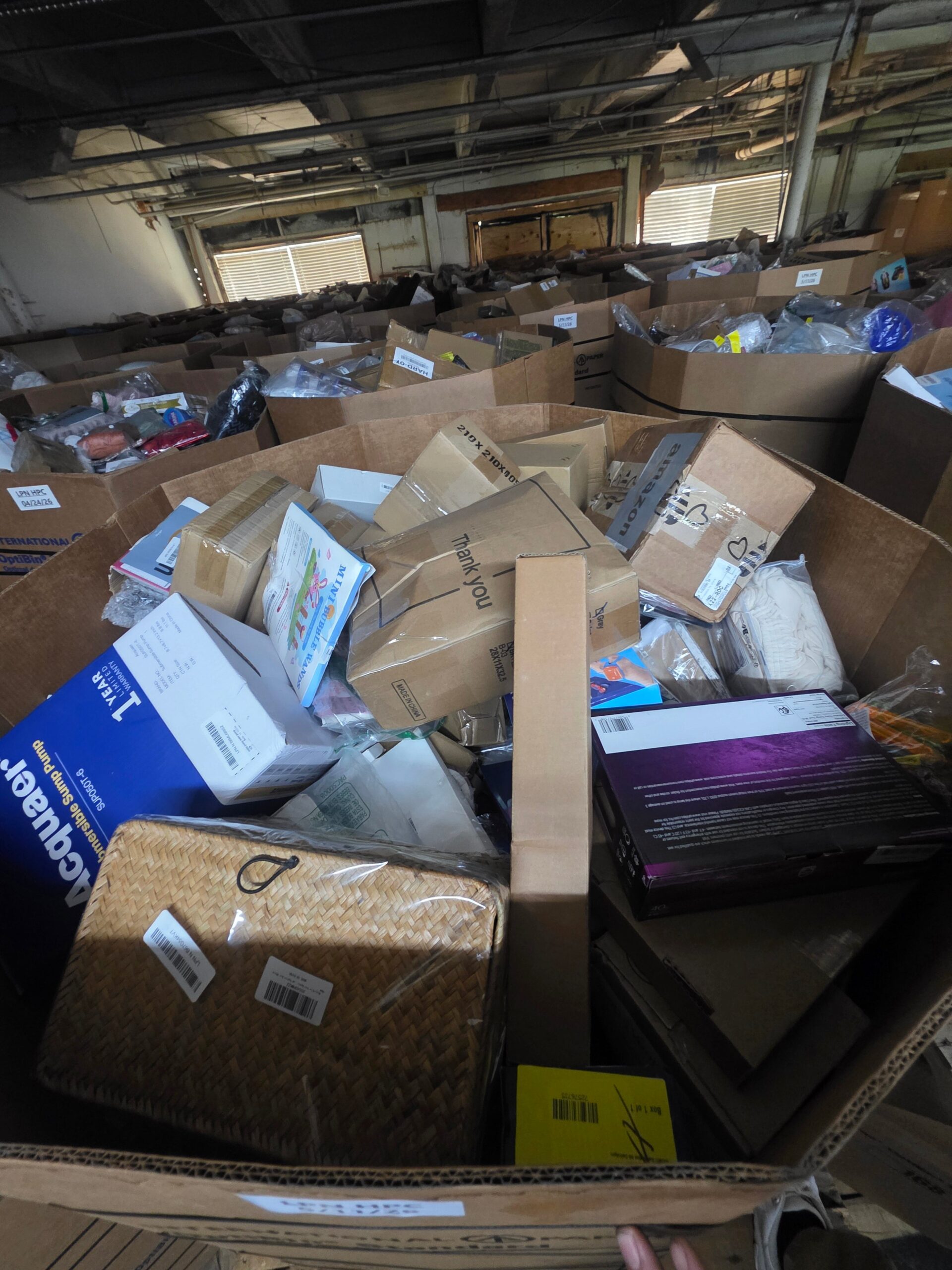 1778791352876_il3sln_b0a27f99-b290-4b90-ac53-eec820e7e0f0-scaled-2 Amazon HPC LPN Pallet from A&E Pallet Sales