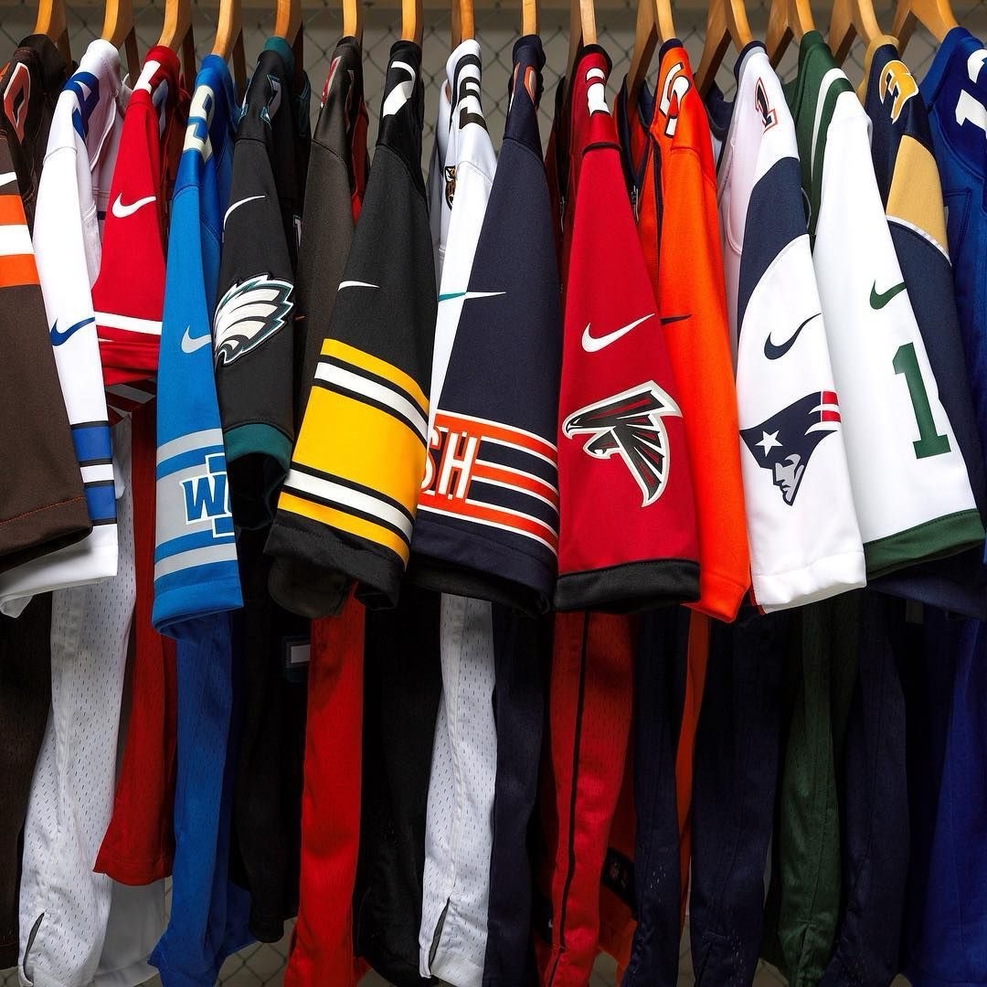 img_0728-1 NFL NHL MLB Jersey Pallet from A&E Pallet Sales, image 2
