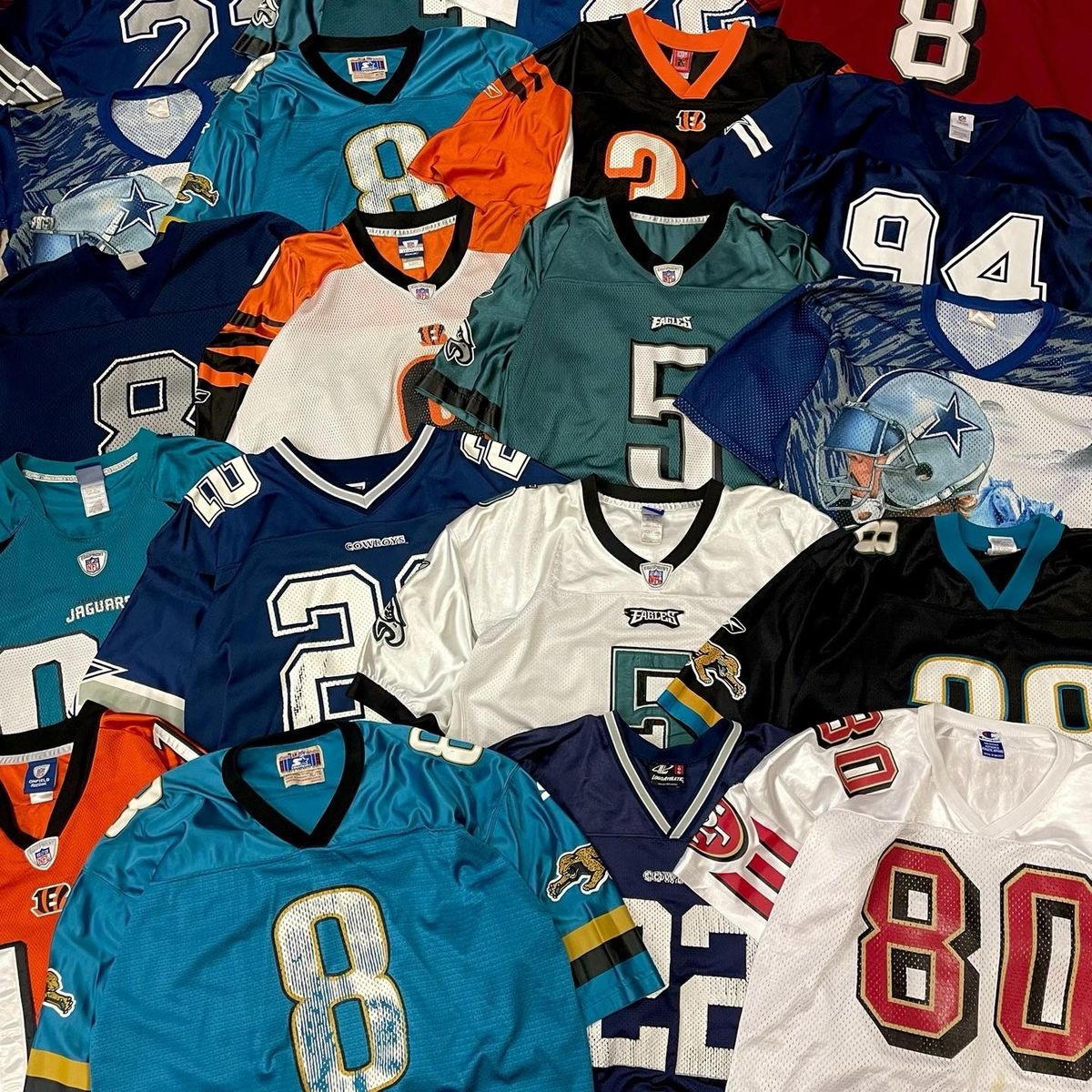 img_0729-1 NFL NHL MLB Jersey Pallet from A&E Pallet Sales