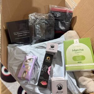 TikTok Mystery Box Pallet from A&E Pallet Sales, image 2