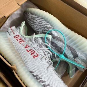 Assorted Fashion Sneakers Pallet from A&E Pallet Sales, image 3