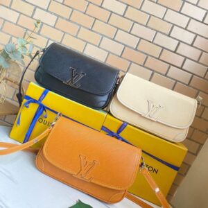 Wholesale Handbags Pallet from A&E Pallet Sales