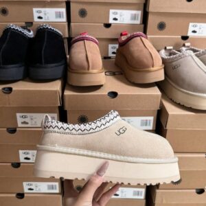 UGG Boots Liquidation Pallet from A&E Pallet Sales