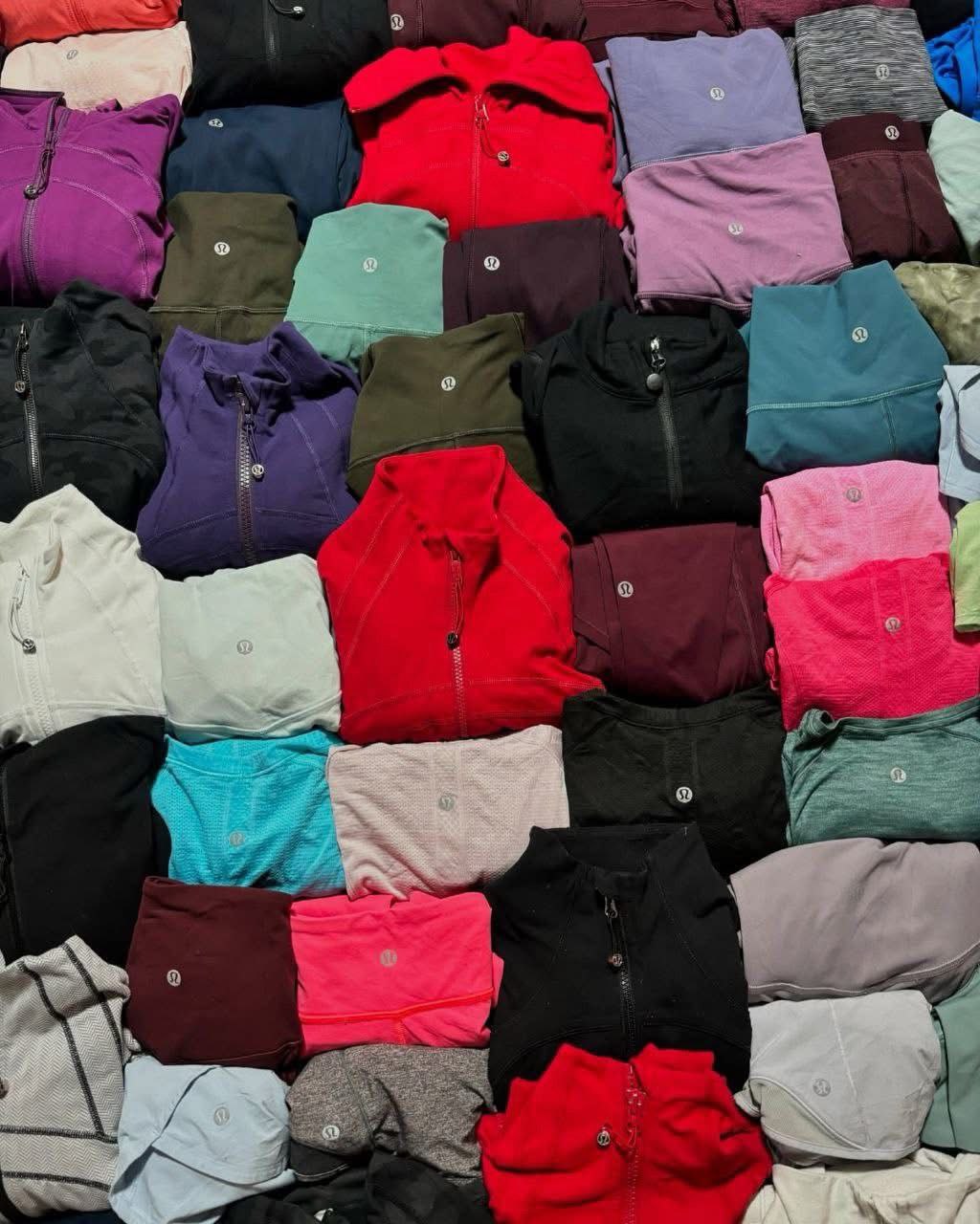 photo_6190586962641620963_y-1-1 200 Units – Lululemon Clothes Pallet from A&E Pallet Sales