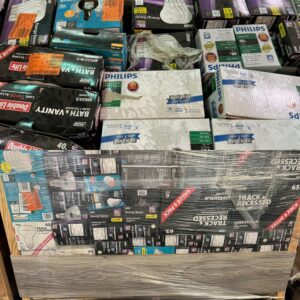 Home Depot Lightbulb Liquidation Pallet: Huge LED & Lighting Assortment