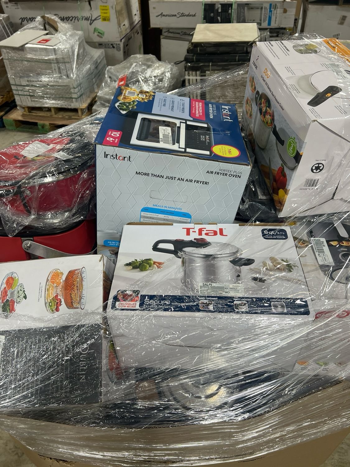 vbimg-2872-a033bbd4-1 Macy's Housewares Liquidation Pallet MCYHW-5 from A&E Pallet Sales